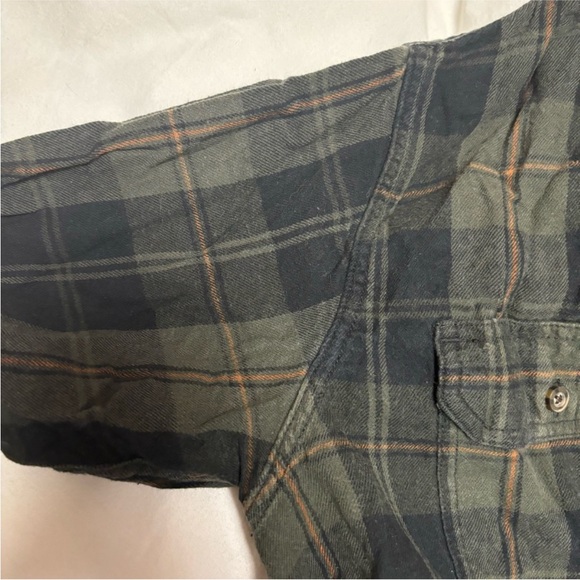 Faded Glory | Size M | Dark Plaid Men's Flannel Shirt - Picture 2 of 4